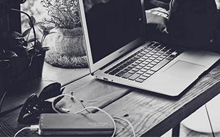 盘点中韩拥有黑子成群的明星