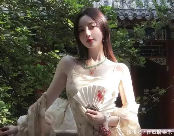 娱乐圈谁生二胎_李小璐疑似二胎真相_李小璐贾乃亮复合内幕